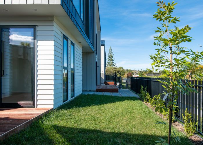  at 3/1 Montana Avenue, Murrays Bay, North Shore City, Auckland