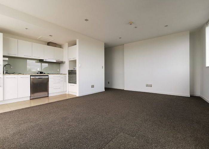  at 212/16 Huron Street, Takapuna, North Shore City, Auckland