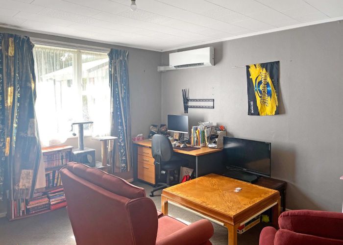  at 2/113 Clouston Park Road, Clouston Park, Upper Hutt, Wellington