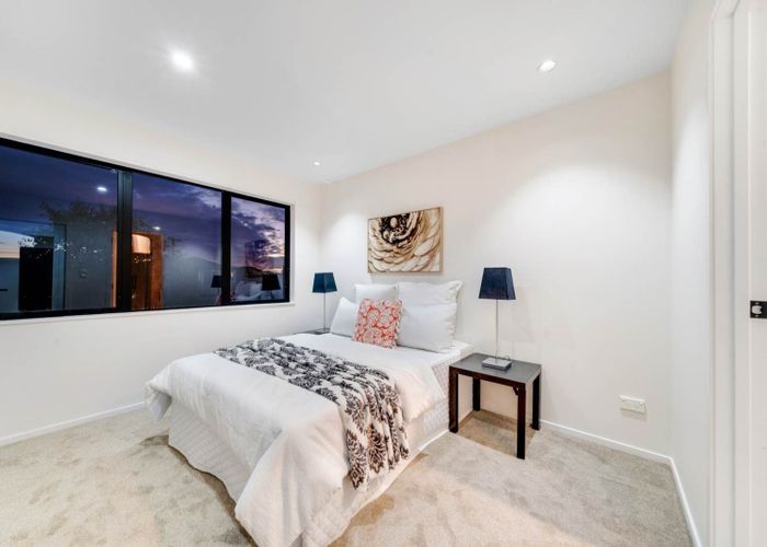  at 8 Seymour Avenue, Papatoetoe, Manukau City, Auckland