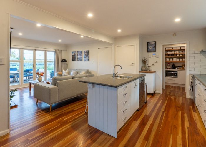  at 7 Nicholson Street, Mayfair, Hastings