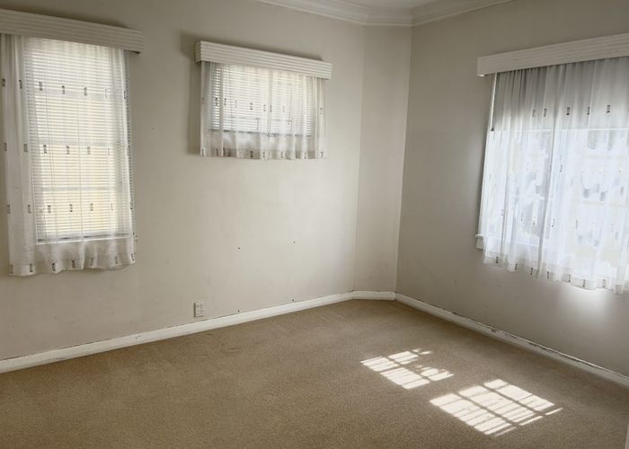  at 16 Kingsway, Three Kings, Auckland City, Auckland
