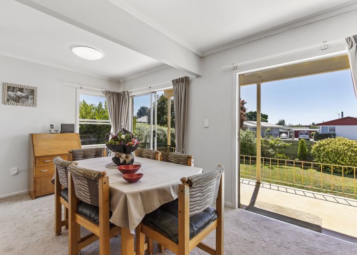  at 3 Rosalind Street, Deanwell, Hamilton