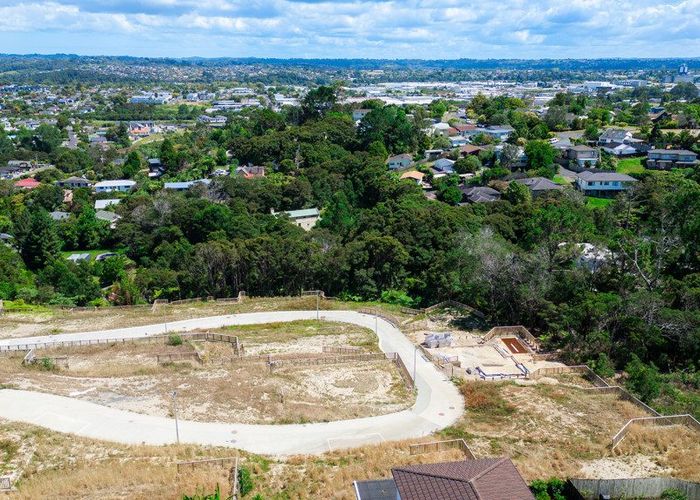  at 9 Mara Way, Sunnyvale, Waitakere City, Auckland