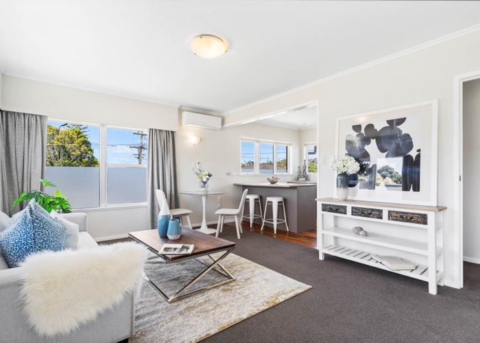  at 1/774 Beach Road, Browns Bay, North Shore City, Auckland