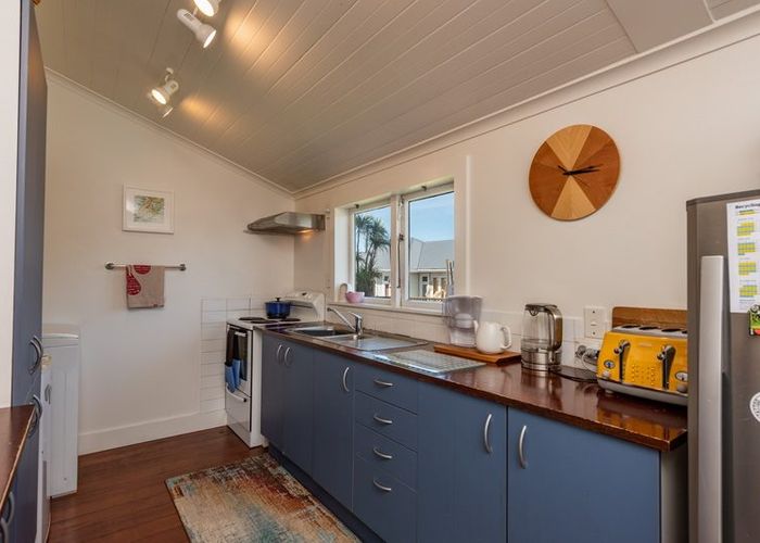  at 99 Onepu Road, Lyall Bay, Wellington, Wellington