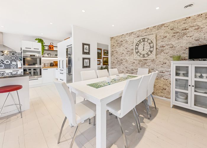  at 9 Westpark Drive, West Harbour, Auckland