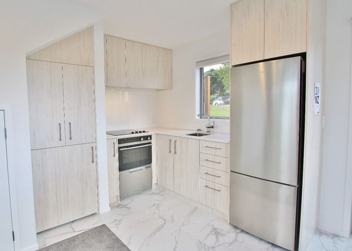  at 6/42 Kaikoura Street, Henderson, Waitakere City, Auckland