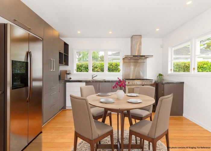  at 5 Glenford Lane, Te Atatu Peninsula, Auckland