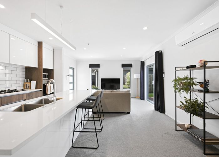  at 2/4 Tokerau Drive, Rototuna North, Hamilton