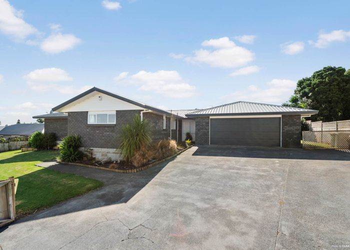  at 4 Jackson Place, Pukekohe