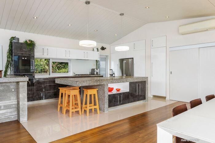  at 6 Zaida Way, Maupuia, Wellington
