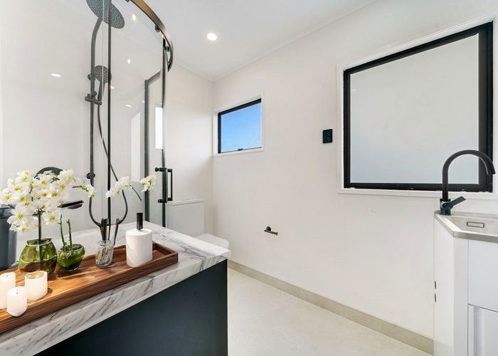  at 64 Redcrest Avenue, Red Hill, Papakura, Auckland