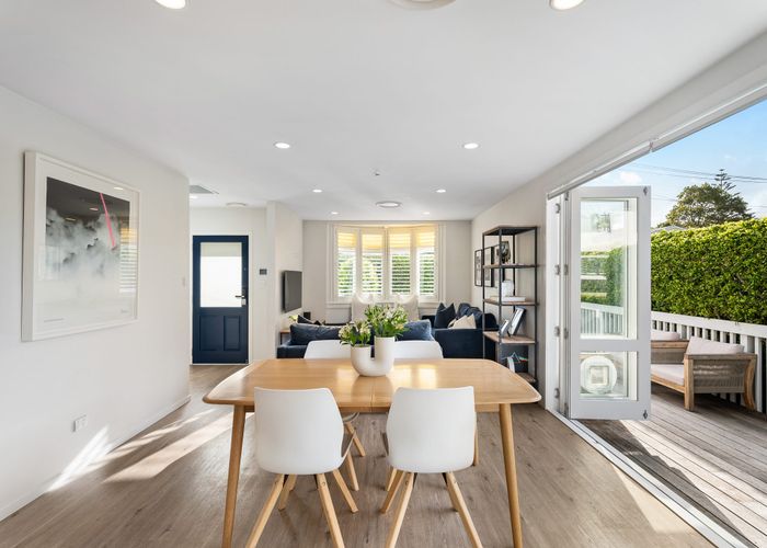  at 43 Kiwi Road, Point Chevalier, Auckland City, Auckland