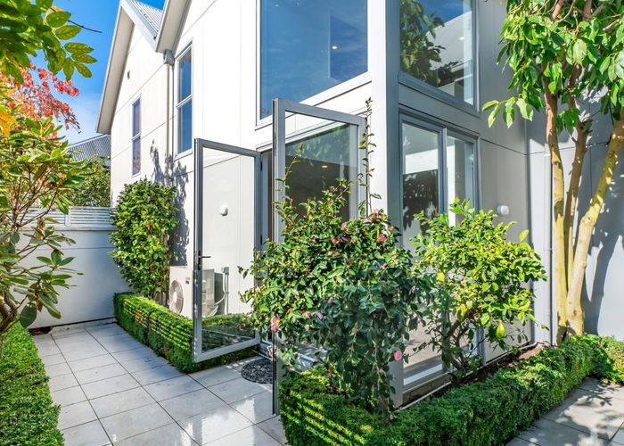  at 4/1010 Colombo St, St. Albans, Christchurch City, Canterbury