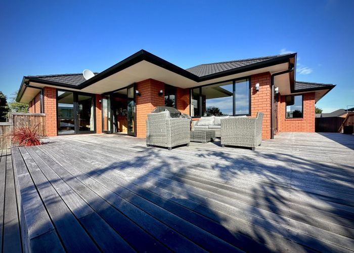  at 8 Bracken Gable, Rosedale, Invercargill