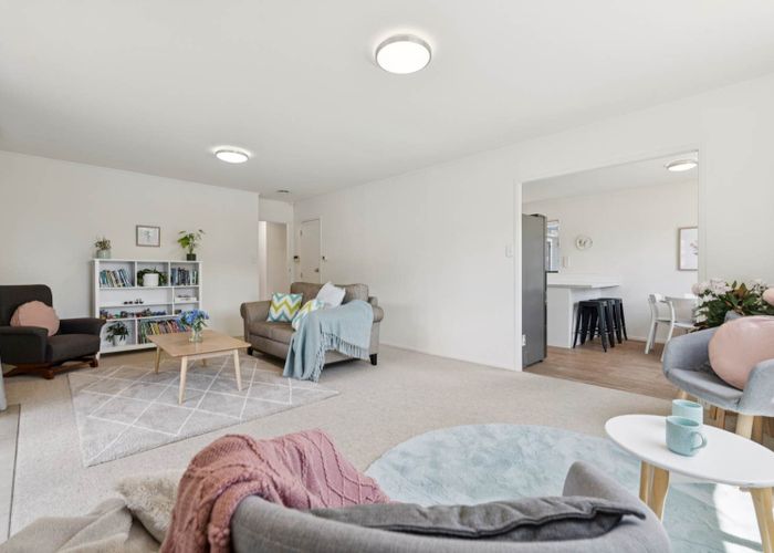  at 2/1 Manse Road, Papakura, Papakura, Auckland