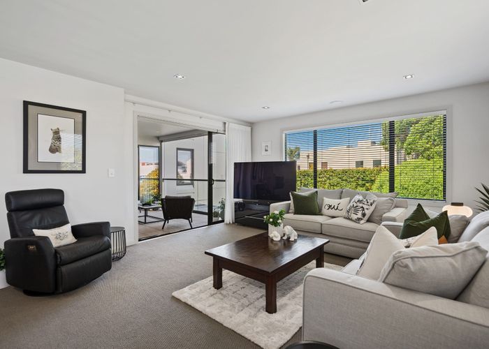  at 9/73 Anzac Street, Takapuna, Auckland