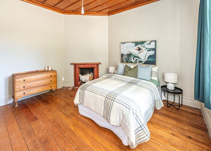  at 8 Field Street, Aramoho, Whanganui, Manawatu / Whanganui