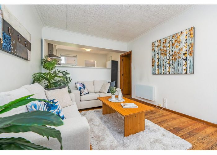  at 3/120 Rosebank Road, Avondale, Auckland