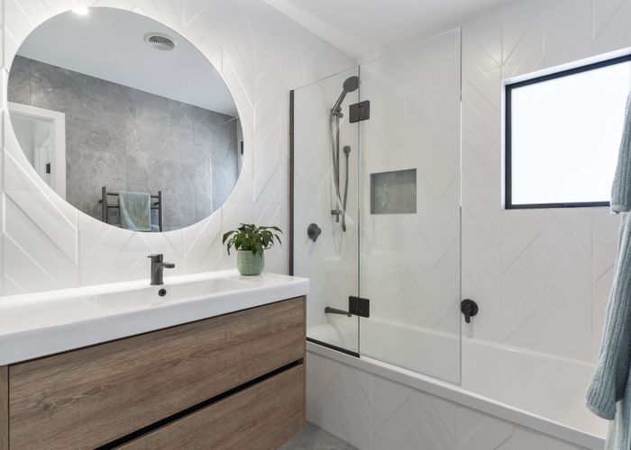  at 2/10 Ewen Alison Avenue, Devonport, North Shore City, Auckland