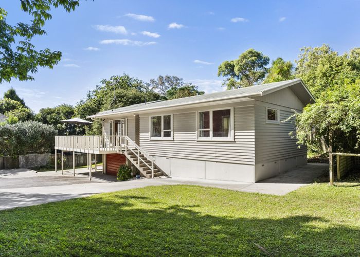  at 184 Golf Road, Titirangi, Auckland