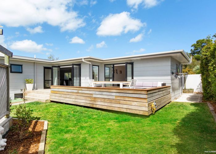 at 12 Macrocarpa Place, Ranui, Auckland