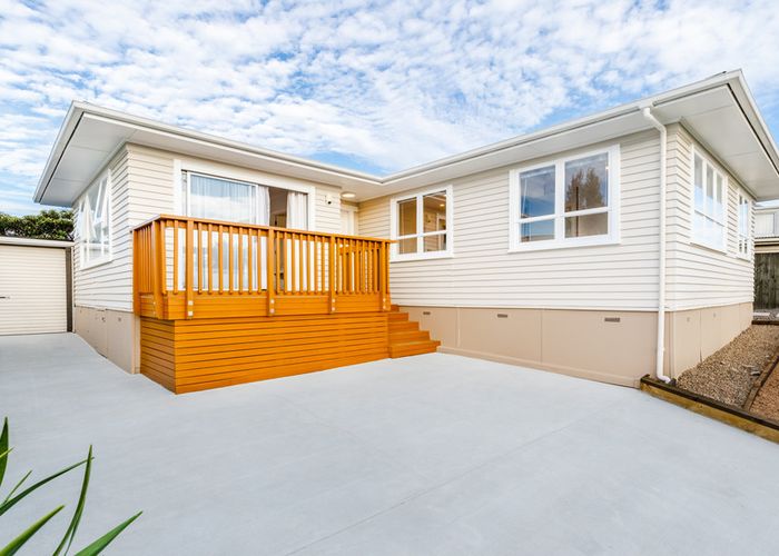  at 42 Commodore Drive, Lynfield, Auckland