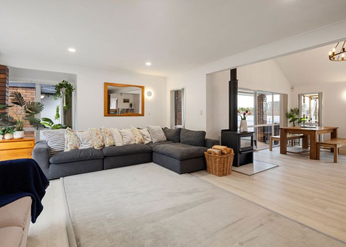  at 8 Burn-Murdoch Street, Saint Andrews, Hamilton, Waikato