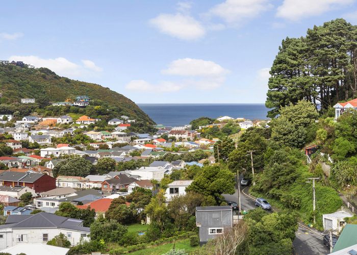  at 12C Freeling Street, Island Bay, Wellington