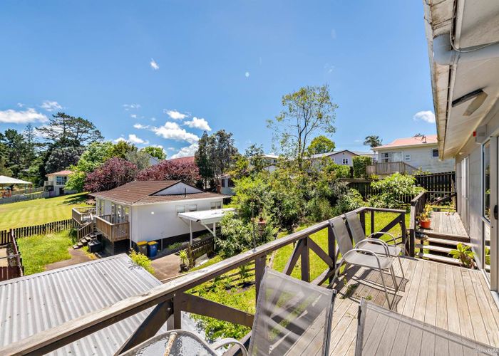  at 4/25 Edgware Road, West Harbour, Waitakere City, Auckland