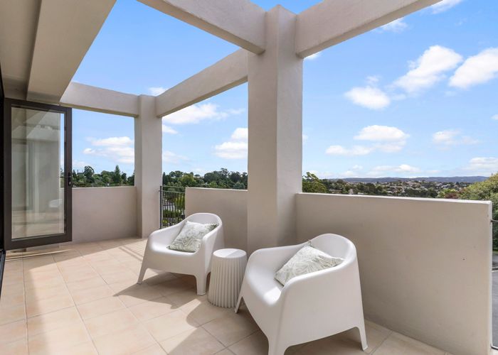  at 1/5 Monte Cassino Place, Birkdale, North Shore City, Auckland