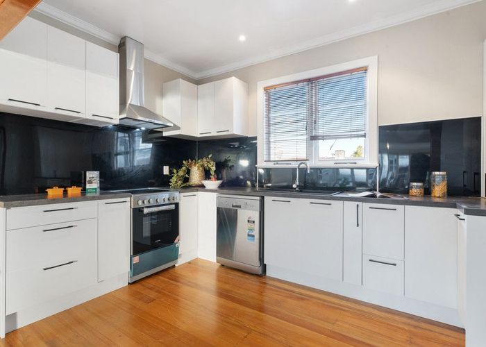  at 55 Eastglen Road, Glen Eden, Auckland