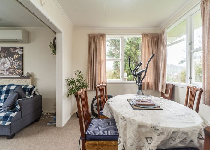  at 52 Braithwaite Street, Karori, Wellington, Wellington