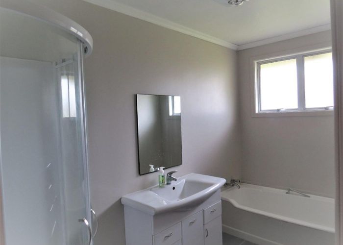  at 524 Mountain Road, Lepperton, New Plymouth