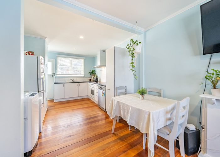  at 2/2 Palfrey Street, Wallaceville, Upper Hutt, Wellington