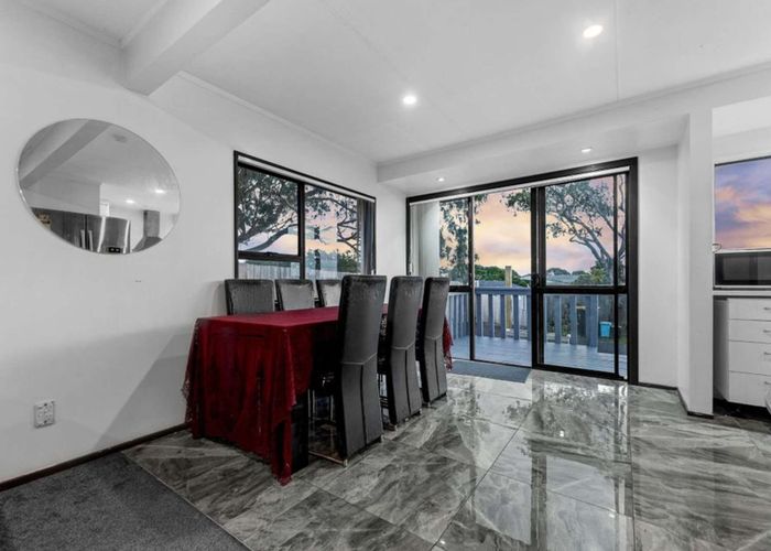 at 1/18 Frobisher Way, Clendon Park, Manukau City, Auckland