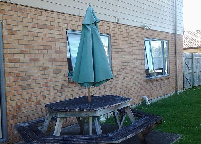  at 104 Redcastle Drive, East Tamaki, Manukau City, Auckland