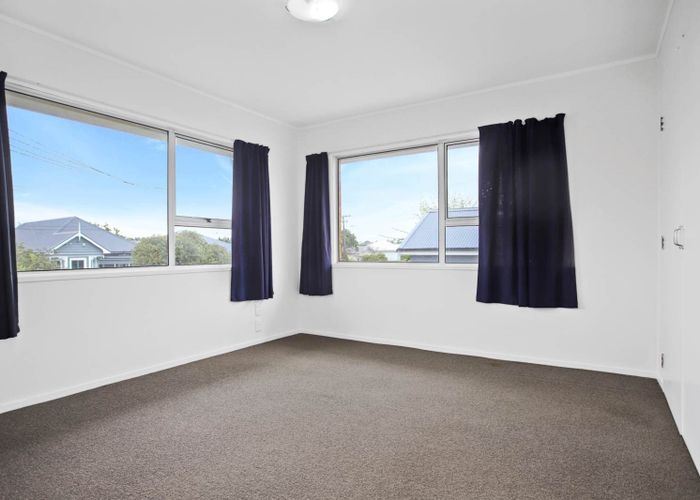  at 2/24 Tranmere Road, Sandringham, Auckland City, Auckland