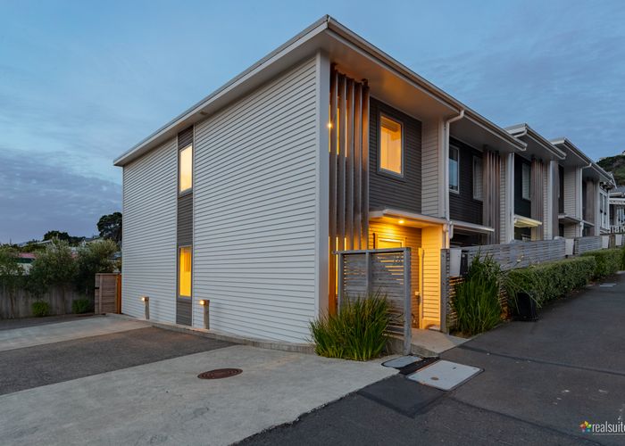  at 1/24 Tamar Street, Island Bay, Wellington