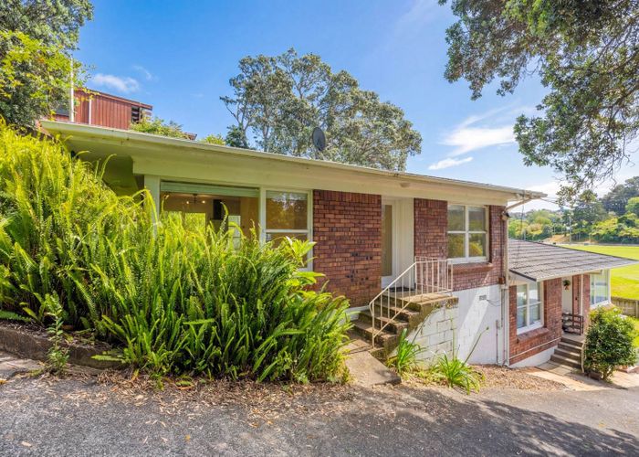  at 1/27 Glencoe Road, Browns Bay, North Shore City, Auckland