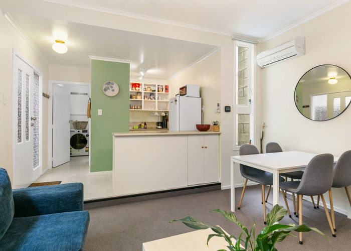 Free property data for 84 Rolleston Street, Mount Cook, Wellington