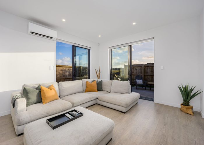  at 82 Tarapuka Road, Westgate, Auckland