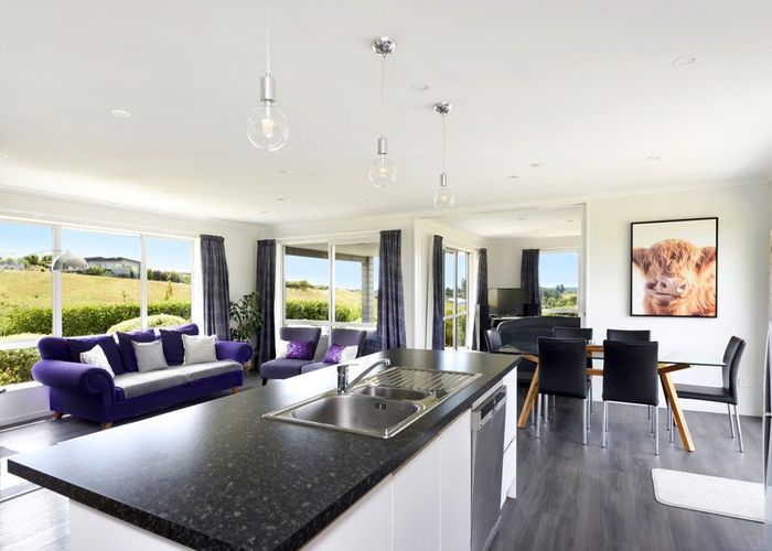  at 59 Redvale Road, Redwood Valley