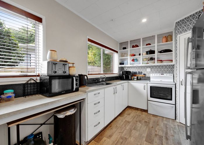  at 81 Poplar Grove, Whalers Gate, New Plymouth