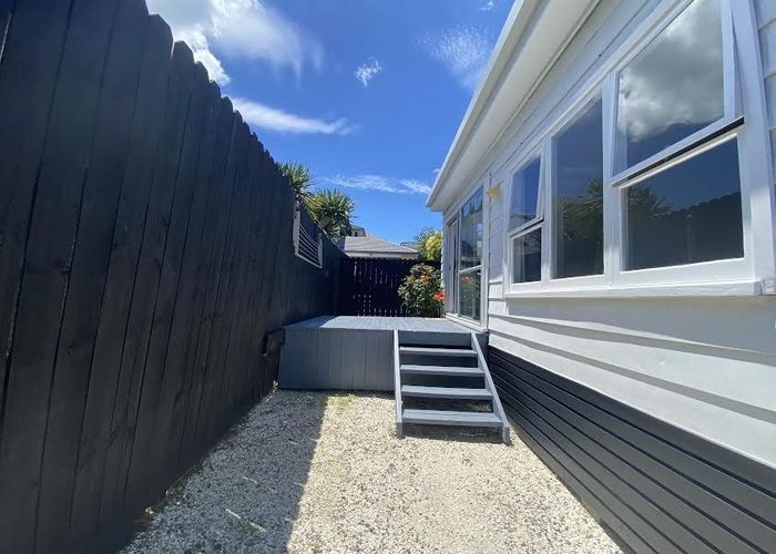  at 9B Bond Crescent , Forrest Hill, North Shore City, Auckland