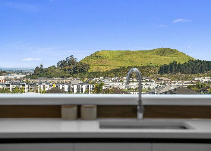  at 212B Norman Lesser Drive, Saint Johns, Auckland City, Auckland