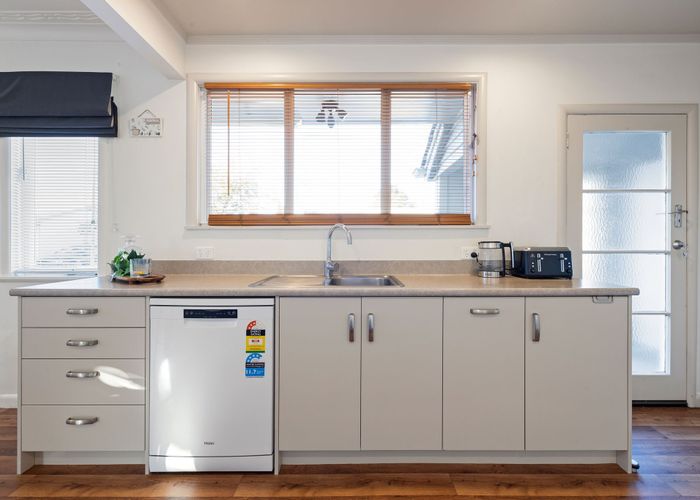  at 6 Milburn Lane, Hillcrest, Hamilton, Waikato