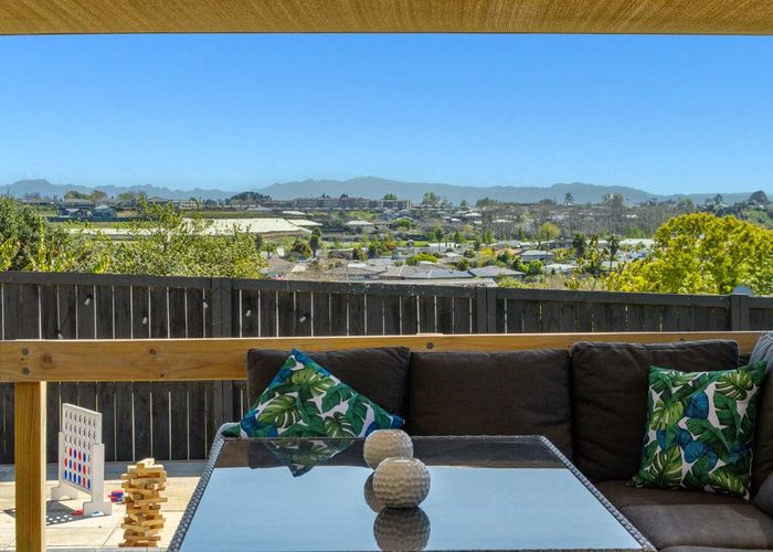  at 13 Nicolas Place, Judea, Tauranga