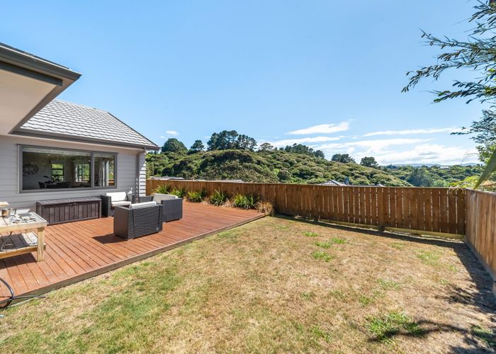  at 19 Moonsail Drive, Whitby, Porirua